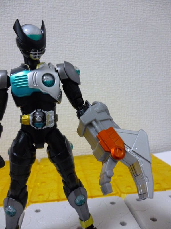 S.H.Figuarts仮面ライダーバース& CLAWs・サソリ 51HlhTHDs1L._UF350,350_QL80_.jpg