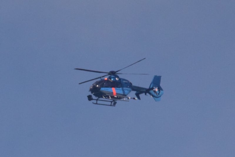 福岡県警JA02FPさちかぜ ユーロコプターEC135P2 自宅上空 - 船と