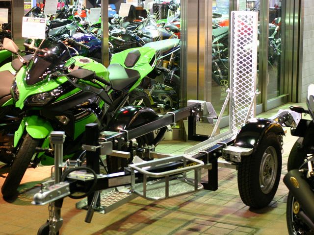 SUN自動車製 バイクトレーラーTR-BDをお買上げ頂きました。 - Rider's
