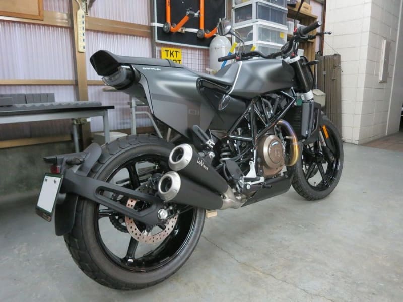 Husqvarna SVARTPILEN 701に付きました!LeoVince GP Duals - Rider's