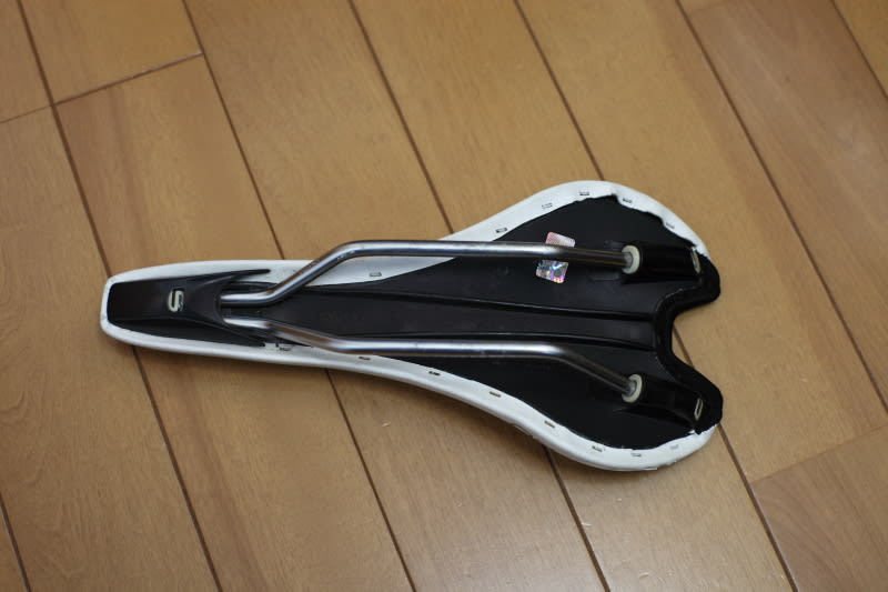 メッシュなサドル、悪くは無いが良くも無いなぁ…コスパは最高 メッシュなサドル、悪くは無いが良くも無いなぁ…コスパは最高