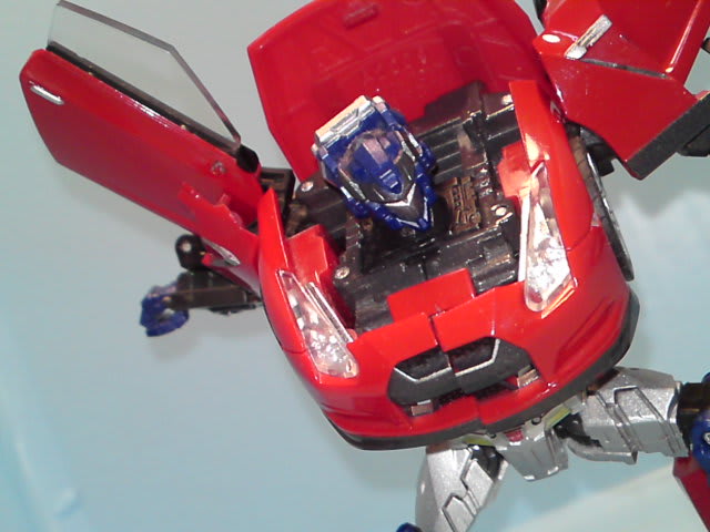 トランスフォーマーオルタニティ A-01 NISSAN GTR/コンボイ