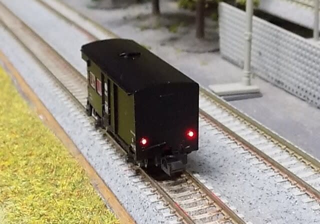 KATOの10-431 西武E851セメント列車のワフ101を弄る