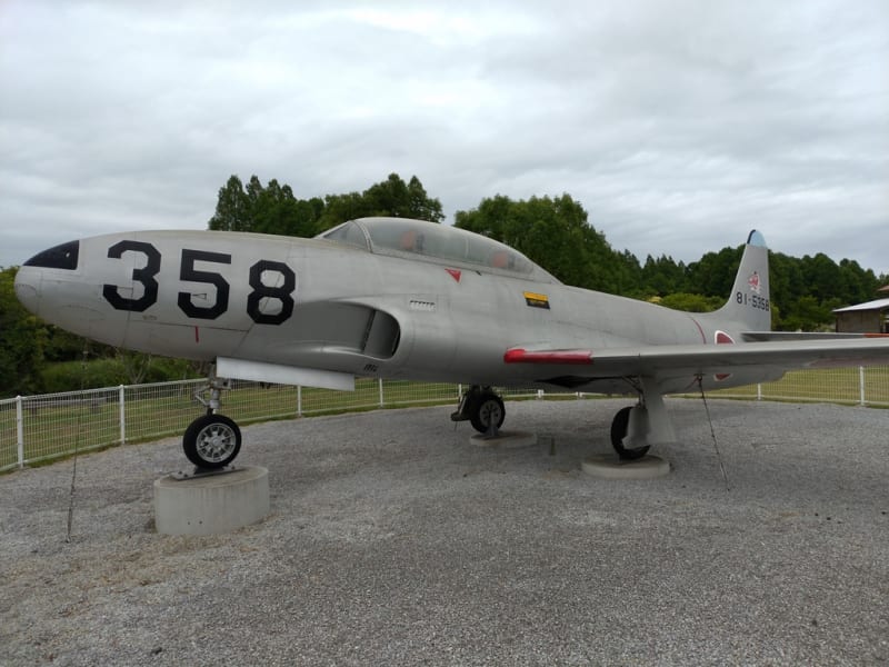 地上展示 築城町物産館メタセの杜 T-33Aジェット練習機 若鷹
