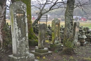 私の五輪塔 - へたっぴセロ弾きの雑記帳