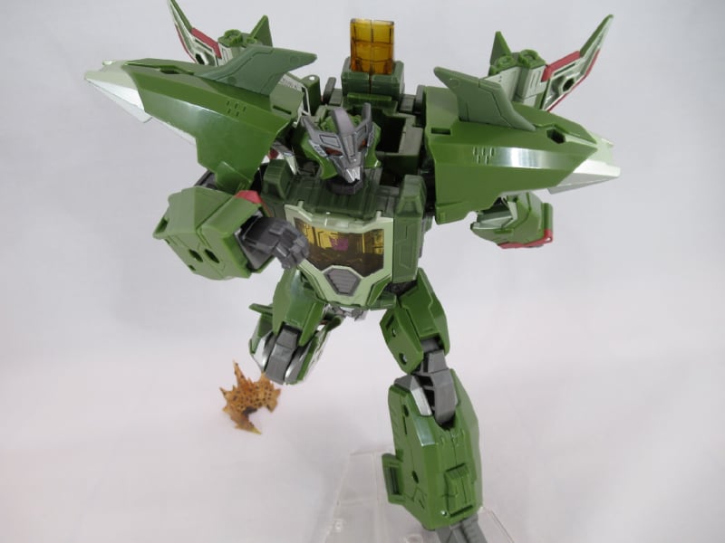 TFレガシーエヴォリューション リーダークラス スカイクエイクを