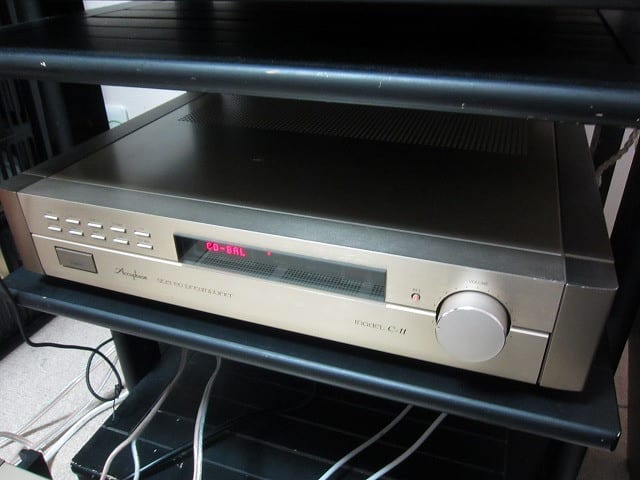 Accuphase C-11、P-11 その2 - 二本線 ~ the two lines