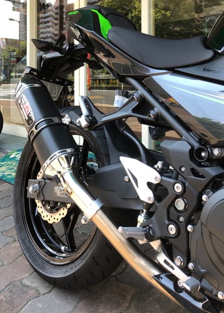 2020/7/19◇Ninja400にヨシムラ「R-77S サイクロン カーボン
