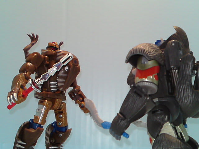 TF変形!ヘンケイ! デラックスクラス ダイノボットをゆっくり紹介