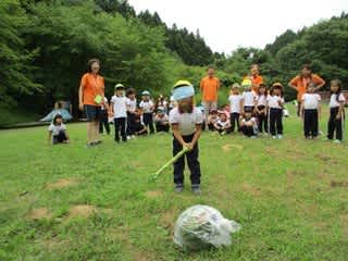 子ども　裸　キャンプ サマーキャンプ１日目 - 石巻カトリック幼稚園ブログ