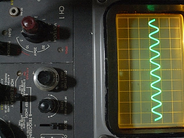 Accuphase, F-5 Electronic Frequency Dividing Network