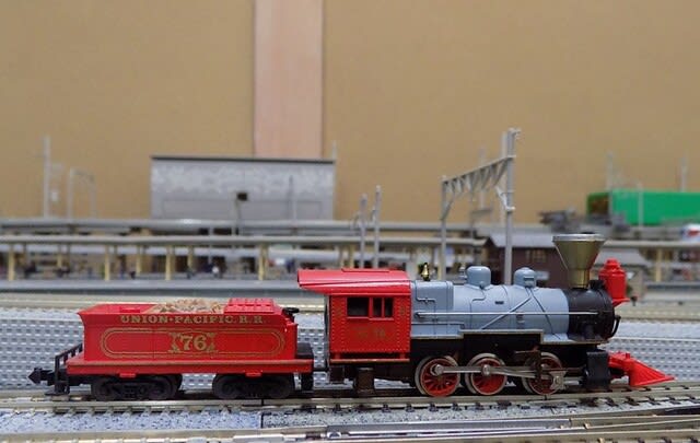 MINITRIXの2080蒸気機関車 #76 UP と3265カブース Noth.P. -  続・ＭＲＦＣ村井レールファンクラブ（1999~）の運転会記録と鉄道模型日記