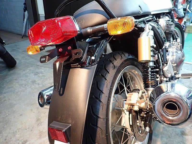 スゲ~雨ですね!大型台風接近!そんな時は自分のバイクをいじる スゲ~雨ですね!大型台風接近!そんな時は自分のバイクをいじる