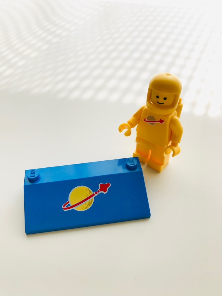 ☆LEGO宇宙シリーズ6890【cosmic cruiser】（和名:探検宇宙船