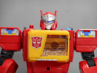 TFレジェンズ リーダークラス ブロードキャストをゆっくり紹介