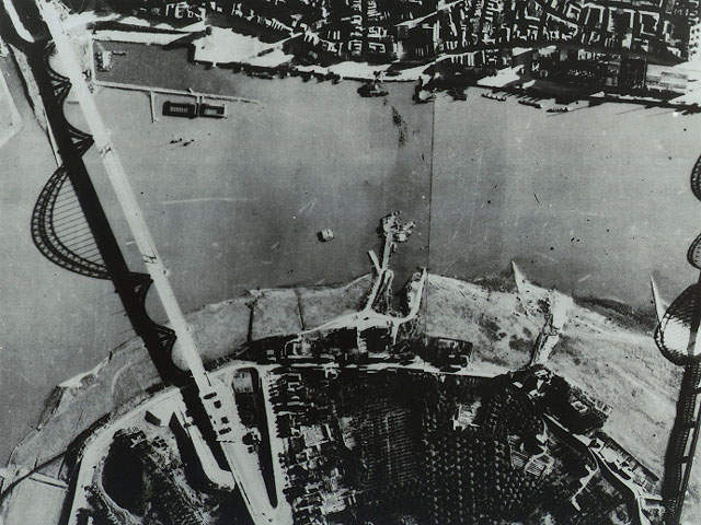 第一次・第二次世界大戦の空撮写真（の名作）〜スミソニアン航空