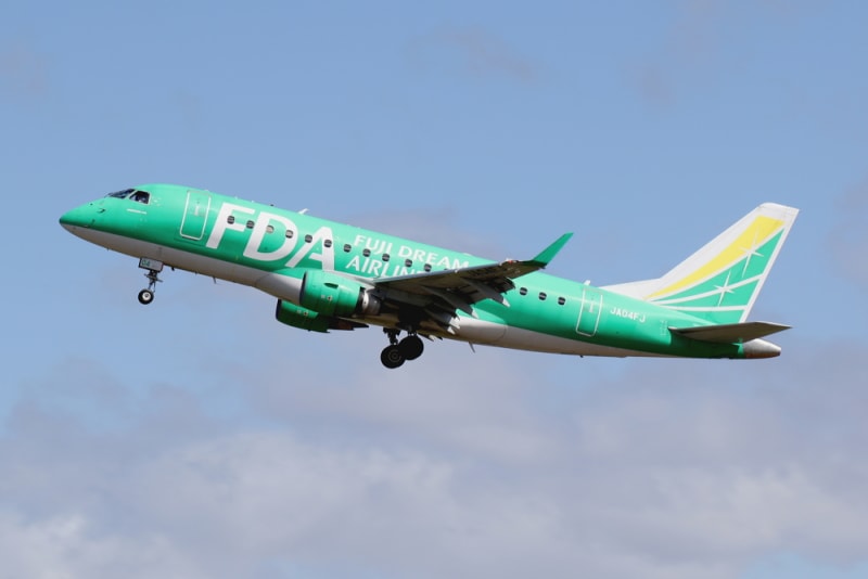FDA「 エンブラエル170 」 ( ERJ-170SU / JA04FJ ) 2022年9月 FDA「 エンブラエル170 」 ( ERJ-170SU / JA04FJ ) 2022年9月