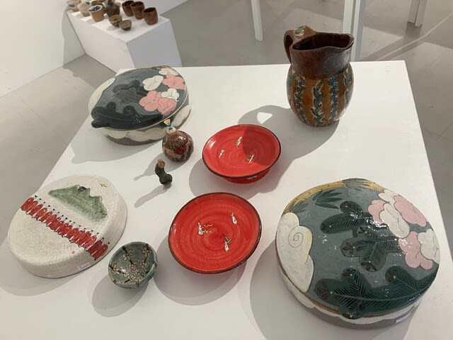 脇山さとみ作陶展『古今往来』＠佑英 - ひな菊の丘から