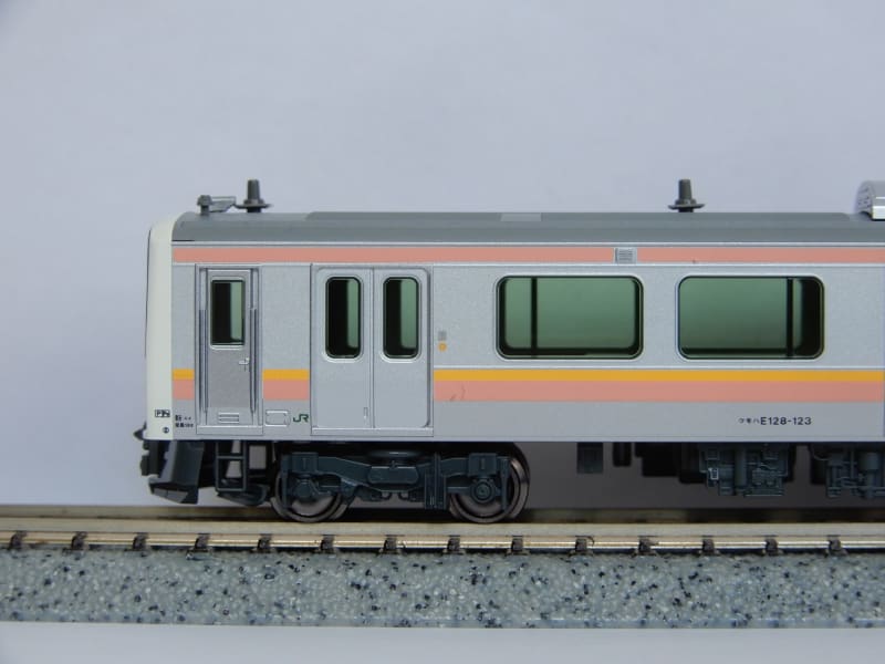 KATO E129系100番台 (霜取りパンタ搭載車)2両セット 入線