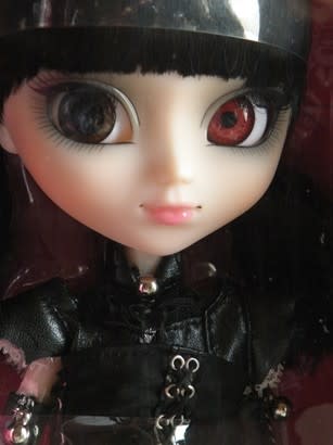 ゴスロリ処刑人 ユキちゃん ←プーリップ(お人形)の。 前編 ゴスロリ処刑人 ユキちゃん ←プーリップ(お人形)の。 前編