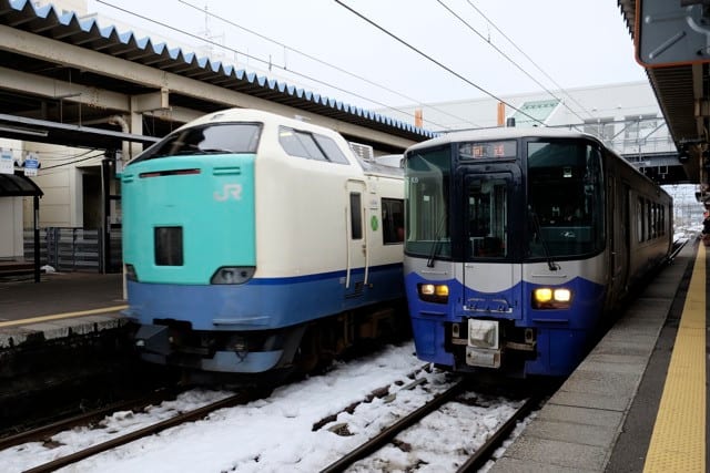 1/21-22 雪の信越撮影旅行 その5「朝の直江津駅での撮影後に上越