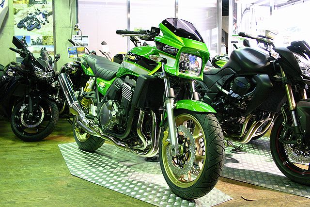 Kawasaki ZRX1200DAEG Z生誕40周年 限定車が入荷しました Kawasaki ZRX1200DAEG Z生誕40周年 限定車が入荷しました