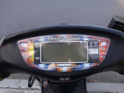 LEADIO KITACO デジタルスピードメーター取付 - スクーター LEADIO KITACO デジタルスピードメーター取付 - スクーター