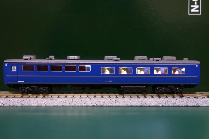 KATO 24系25形 北斗星 7両 室内灯 食堂車 テーブルライト点灯|客車 KATO 24系25形 北斗星 7両 室内灯 食堂車 テーブルライト点灯|客車