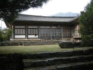韓国を訪ねる旅ー4 陶芸家・閔泳麒（ミン・ヨンギ）と魚屋（と