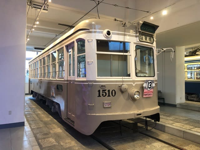 送料無料◆2024新品  横浜市電保存館 新・空と鷹と鉄の間に - コレクション