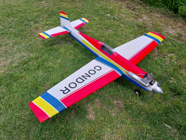 名機キュラーレ40とコンドル60 - ラジコン、Uコン、飛ばせば青春 名機キュラーレ40とコンドル60 - ラジコン、Uコン、飛ばせば青春