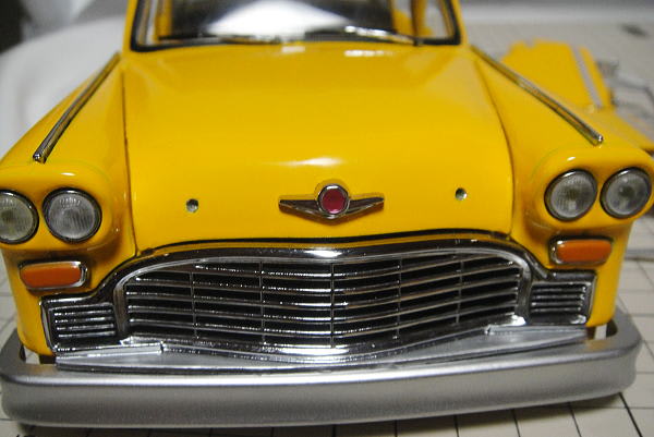 タクシードライバー トラヴィスの1/18チェッカーキャブ 1/18 タクシードライバー トラヴィスの1/18チェッカーキャブ 1/18