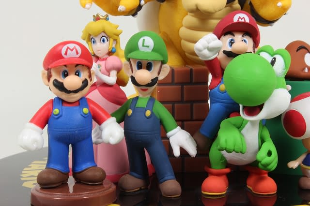スーパーマリオキャラクターズフィギュア - 城西ドンガルドン