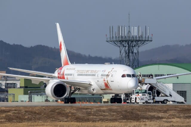 JALとANA、聖火特別輸送機「TOKYO 2020号」グッズのキャンペーン JALとANA、聖火特別輸送機「TOKYO 2020号」グッズのキャンペーン