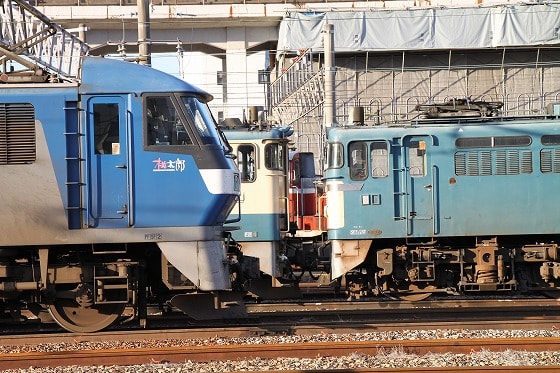 岡山機関区EF65