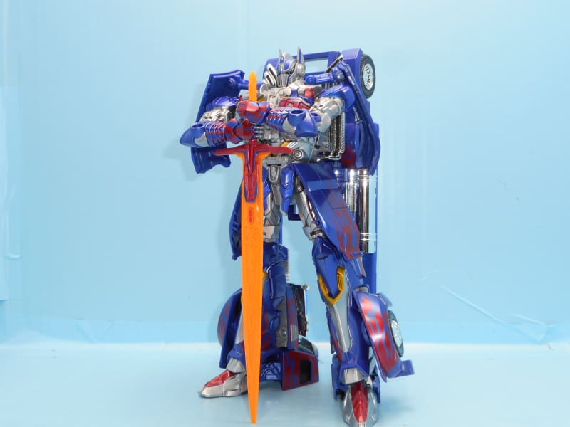 TFロストエイジ リーダークラス アーマーナイトオプティマス TFロストエイジ リーダークラス アーマーナイトオプティマス