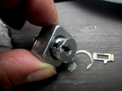 タンクキャップをモノキー化する - 整備手帳 尾崎 剛と北海道の