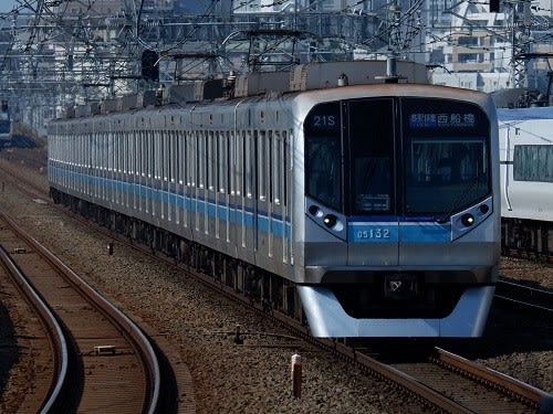 車体設計変更でスタイリッシュにイメージ一新、東京メトロ東西線