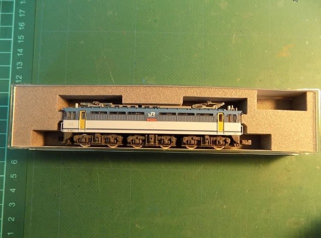 Assyパーツで KATOの3019-6 EF651000前期型JR貨物色を Assyパーツで KATOの3019-6 EF651000前期型JR貨物色を