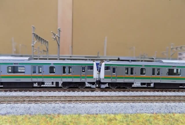 TOMIXの92376～92378 JR E233-3000系近郊型電車を