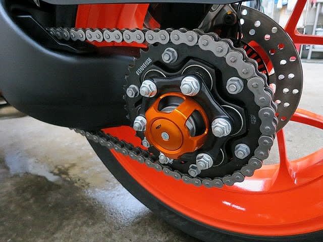 半額以下で買えるクーポン特集 KTM アクスルプロテクター前後 EVOTECH R DUKE 890 易 パーツ