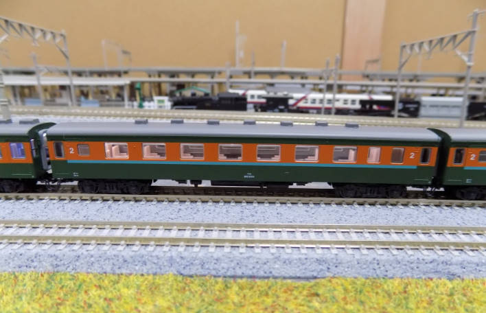 KATOの10-379/380 80系準急”東海/比叡”セット - MRFC KATOの10-379/380 80系準急”東海/比叡”セット - MRFC