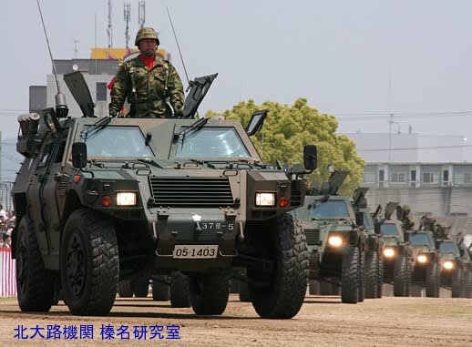 豪製ブッシュマスター耐爆車両、防衛省が“輸送防護車”邦人救出用 豪製ブッシュマスター耐爆車両、防衛省が“輸送防護車”邦人救出用