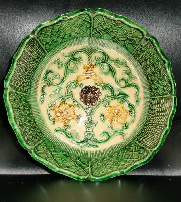 古伊万里 染付 金彩 色絵 花唐草文 富貴長春 花鳥図 輪花 25cm