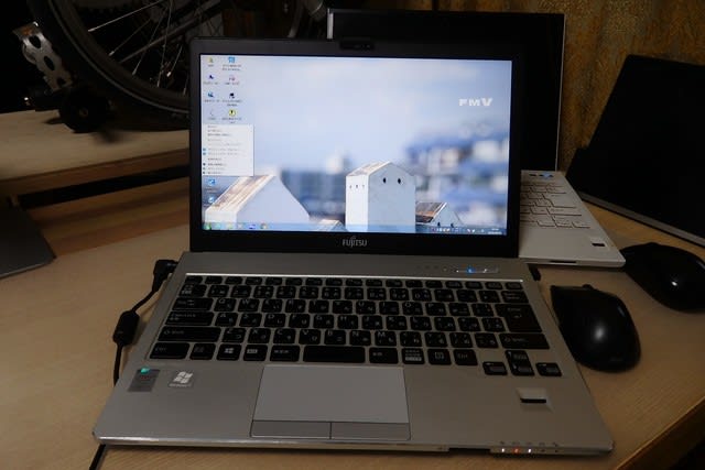 保証付 日本製 高速SSD 13.3型 ノートPC 富士通 S935/K 中古美品 保証付 日本製 高速SSD 13.3型 ノートPC 富士通 S935/K 中古美品