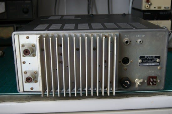 TRIO TS-780 トランシーバー - ガラクタな部屋 TRIO TS-780 トランシーバー - ガラクタな部屋