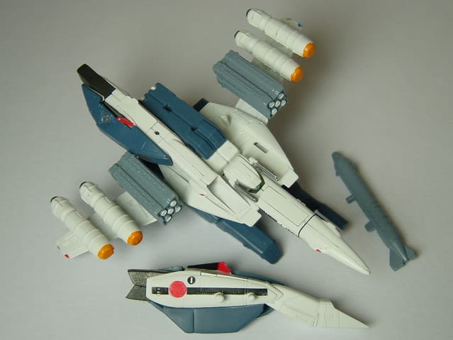 エフトイズ マクロス バルキリーコレクション レビュー - ここえ エフトイズ マクロス バルキリーコレクション レビュー - ここえ