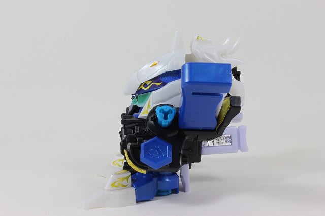 クロスファイトビーダマン トリプル＝ギルシオン - 城西ドンガルドン