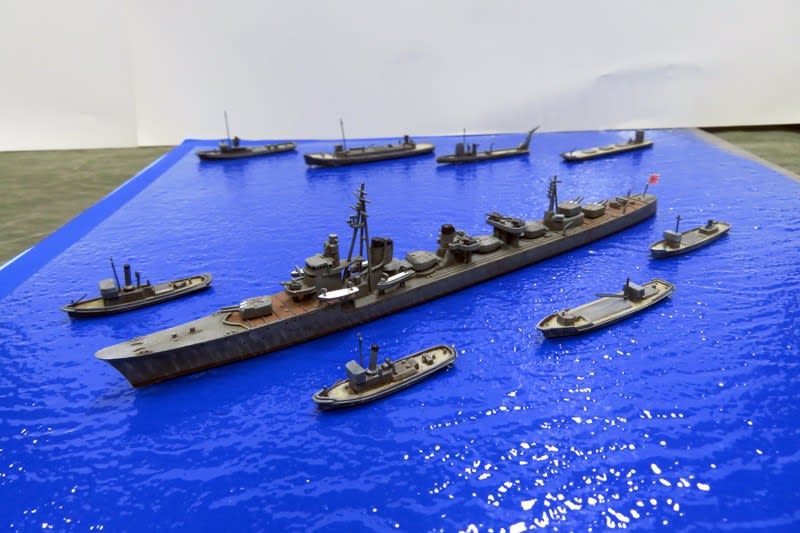 【2024年】高評価レビューアイテム特集 日本海軍 はじめの戦車模型づくり - タグボート完成 #4 軍港 模型+プラモデル