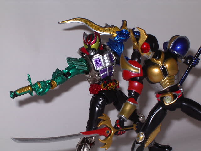 装着変身 仮面ライダーキバ　ドガバキフォーム バンダイ 装着変身 仮面ライダーキバ ドガバキフォーム（装着